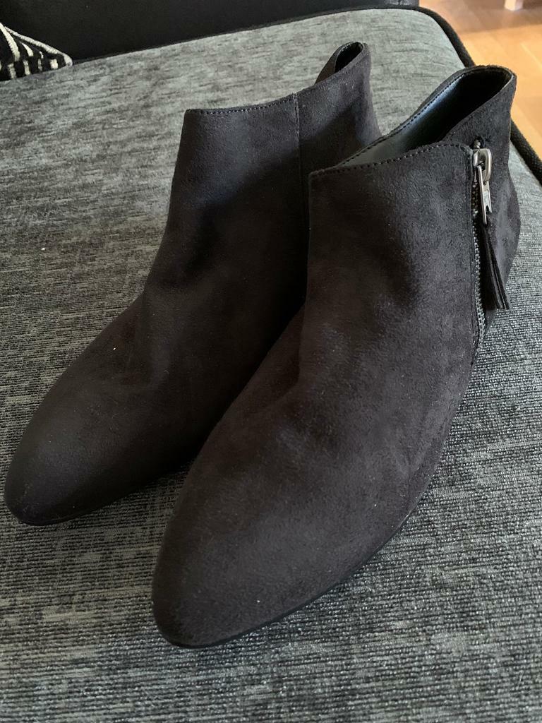 marks and spencer black suede boots